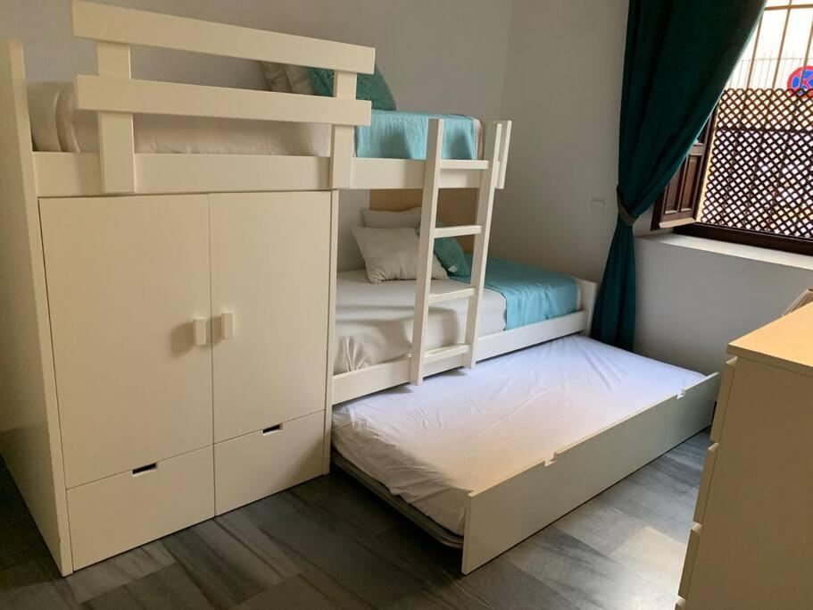 Beautiful Silent Apartment Private Parking Sevilla Kültér fotó